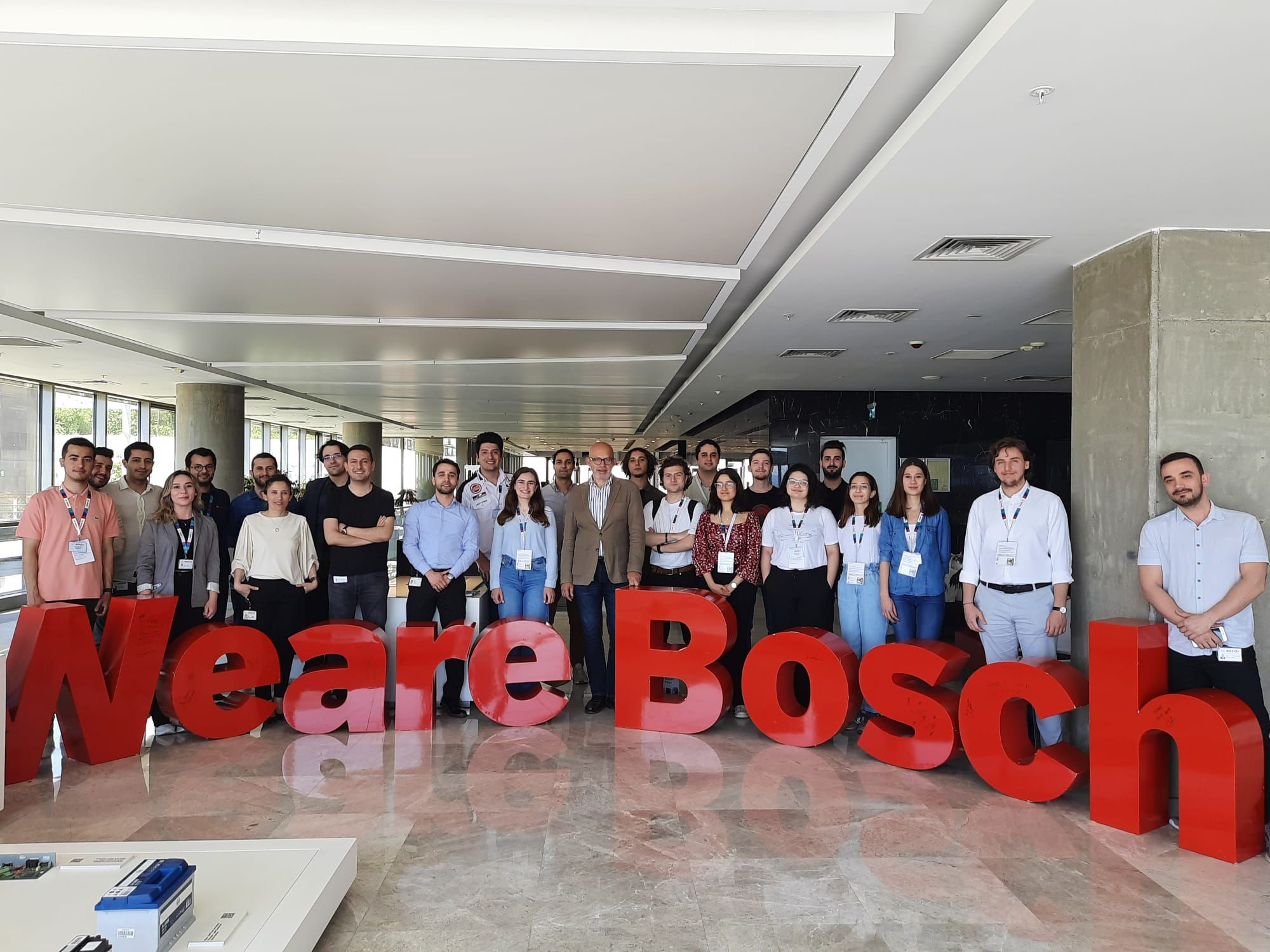 Geleceğin Teknolojisine Dokunmak: Bosch Elektrikli Mobilite Eğitimi ve Teknik Gezisi