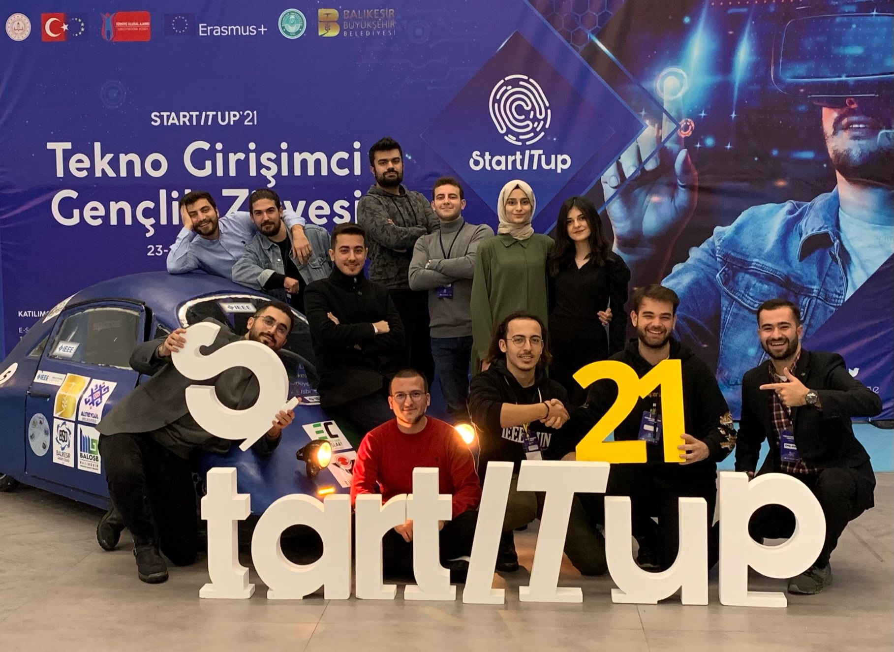 Geleceğin Girişimcileriyle Buluşma: Tekno-Girişimci Gençlik Zirvesi ve IEEE BAUN Vizyonu